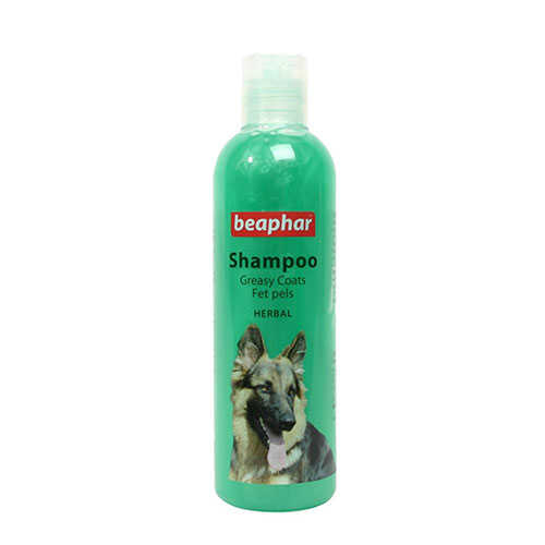 Beaphar Herbal Yağlı Ciltler İçin Bitkisel Köpek Şampuanı 250 ml